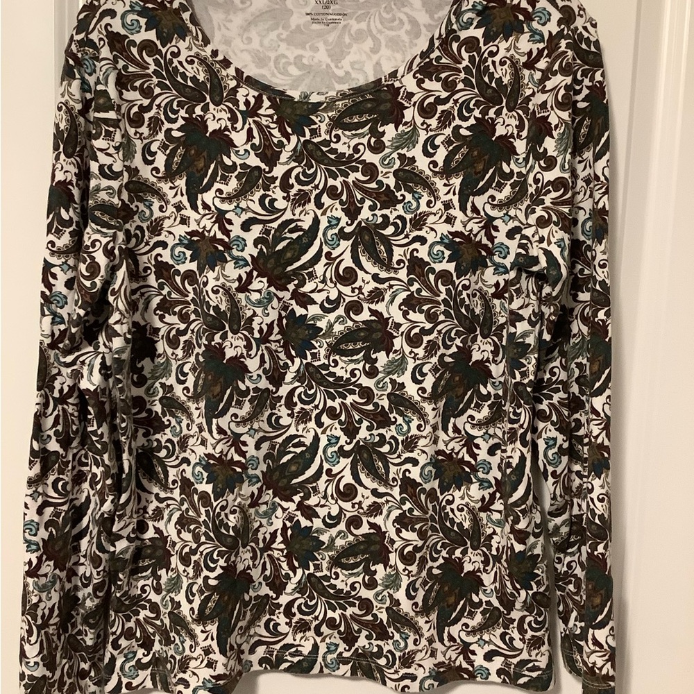 Long Sleeve Floral-Scroll Print Women’s Top - White/Green
